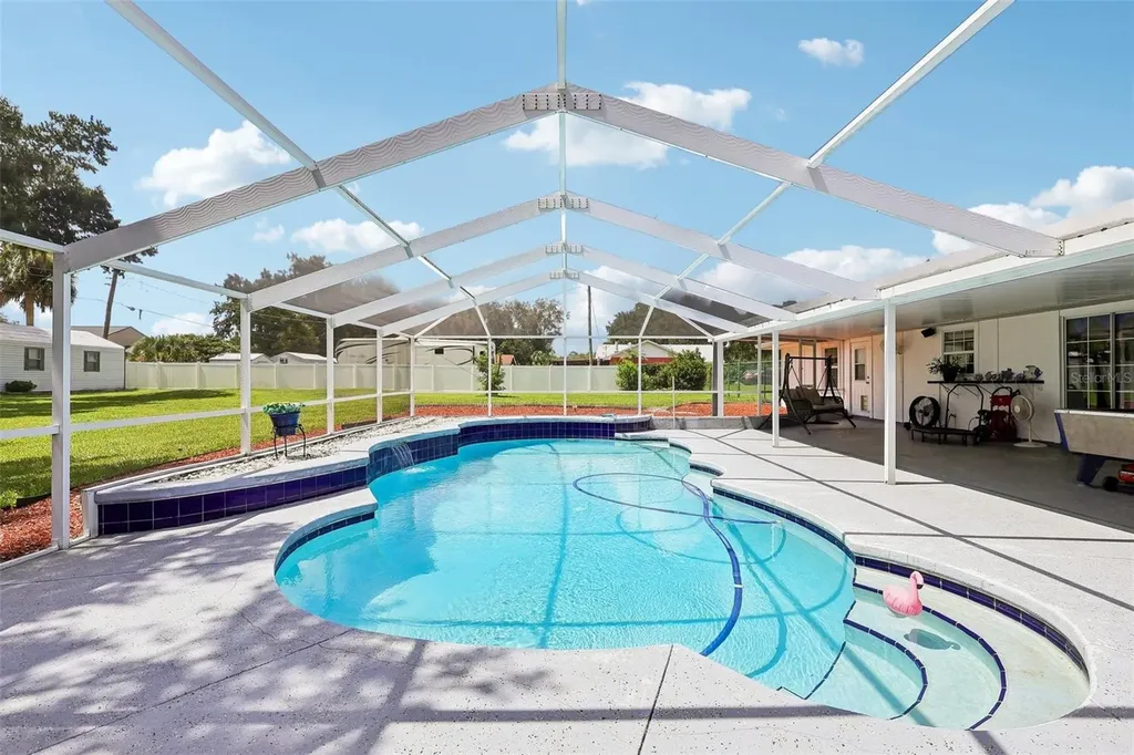 6513 Newman Circle W Lakeland FL 33811