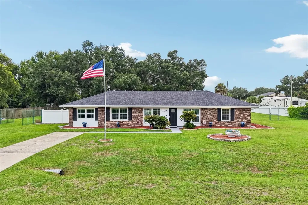 6513 Newman Circle W Lakeland FL 33811