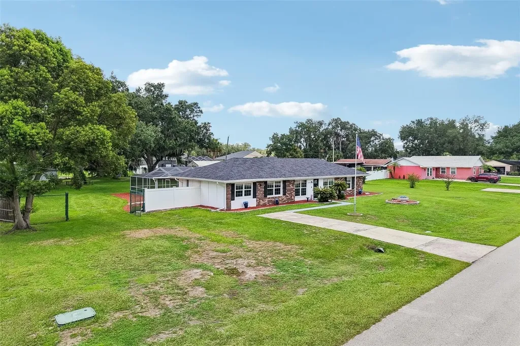 6513 Newman Circle W Lakeland FL 33811