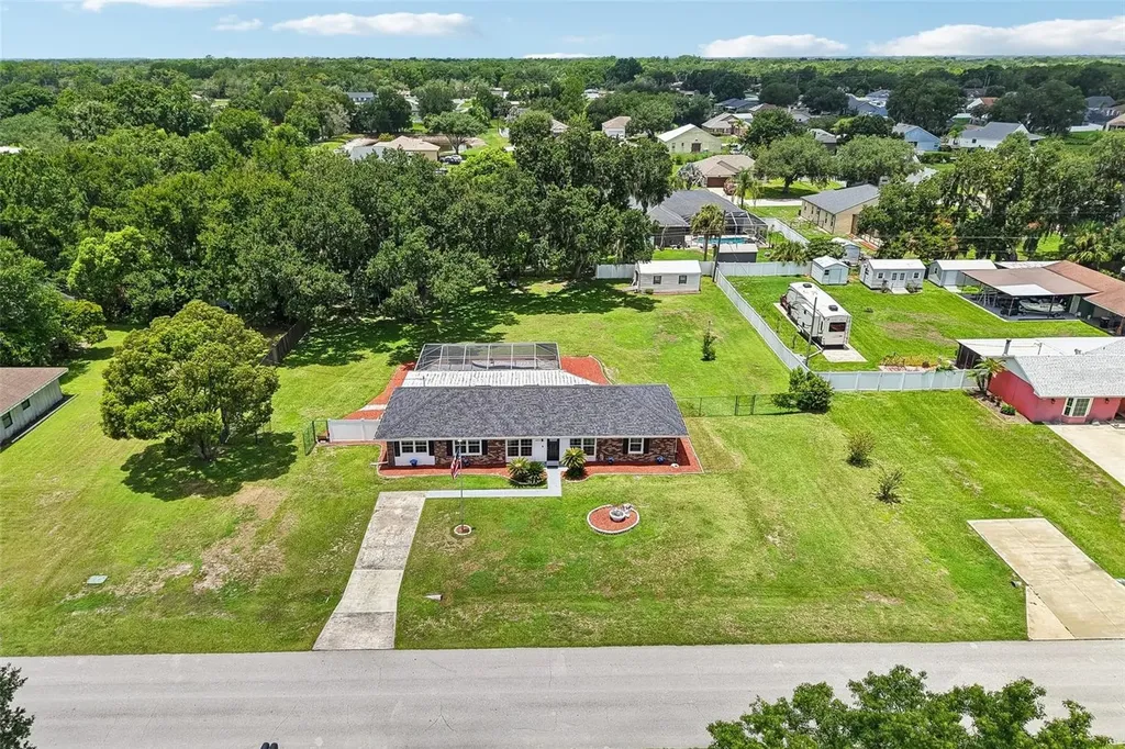 6513 Newman Circle W Lakeland FL 33811