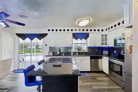 6513 Newman Circle W Lakeland FL 33811