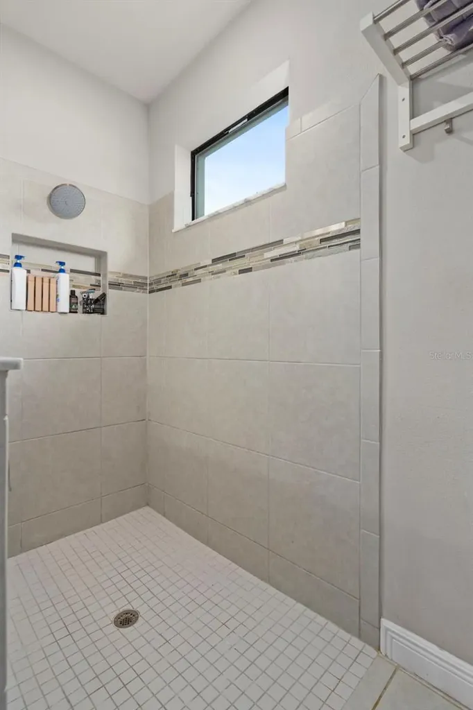 1569 N River Circle Tarpon Springs FL 34689