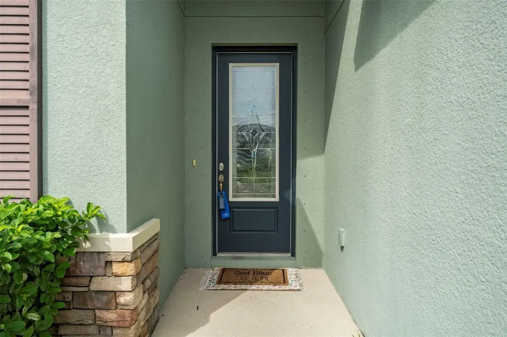 1569 N River Circle Tarpon Springs FL 34689
