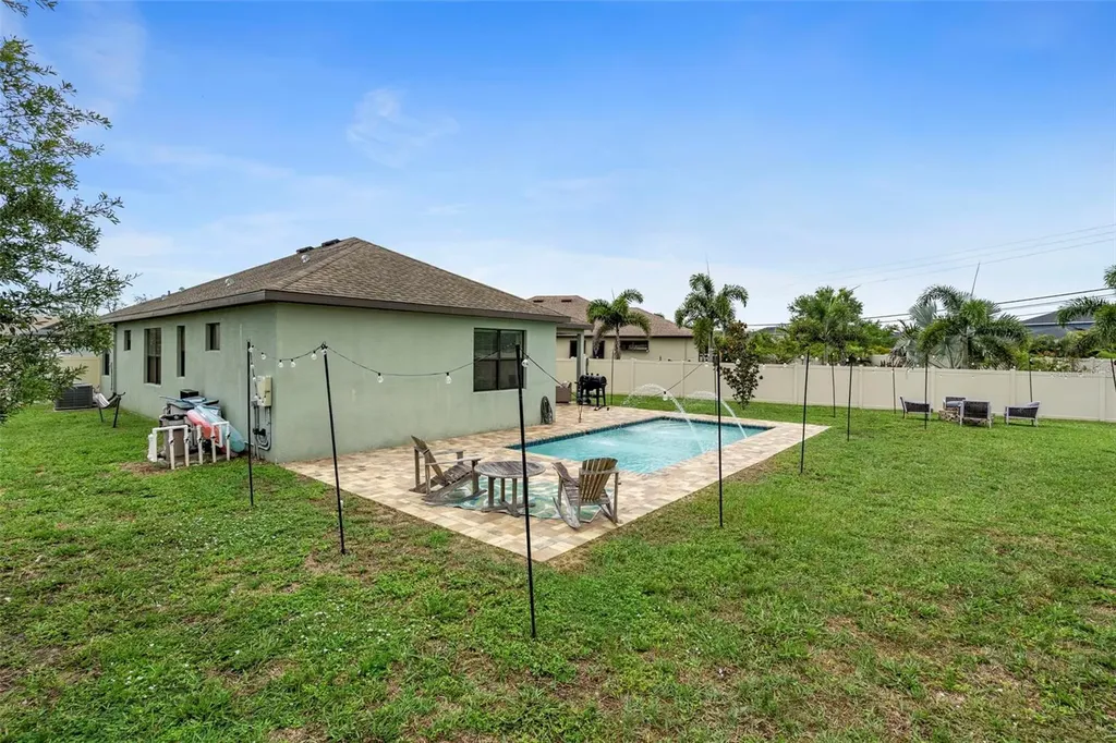 1569 N River Circle Tarpon Springs FL 34689