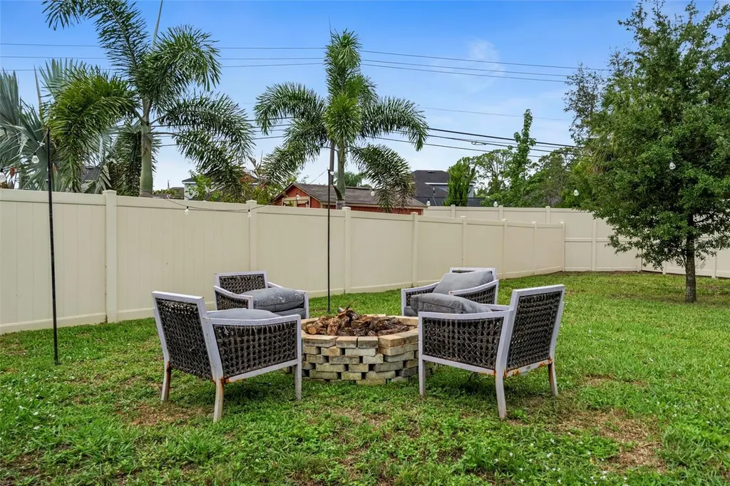 1569 N River Circle Tarpon Springs FL 34689