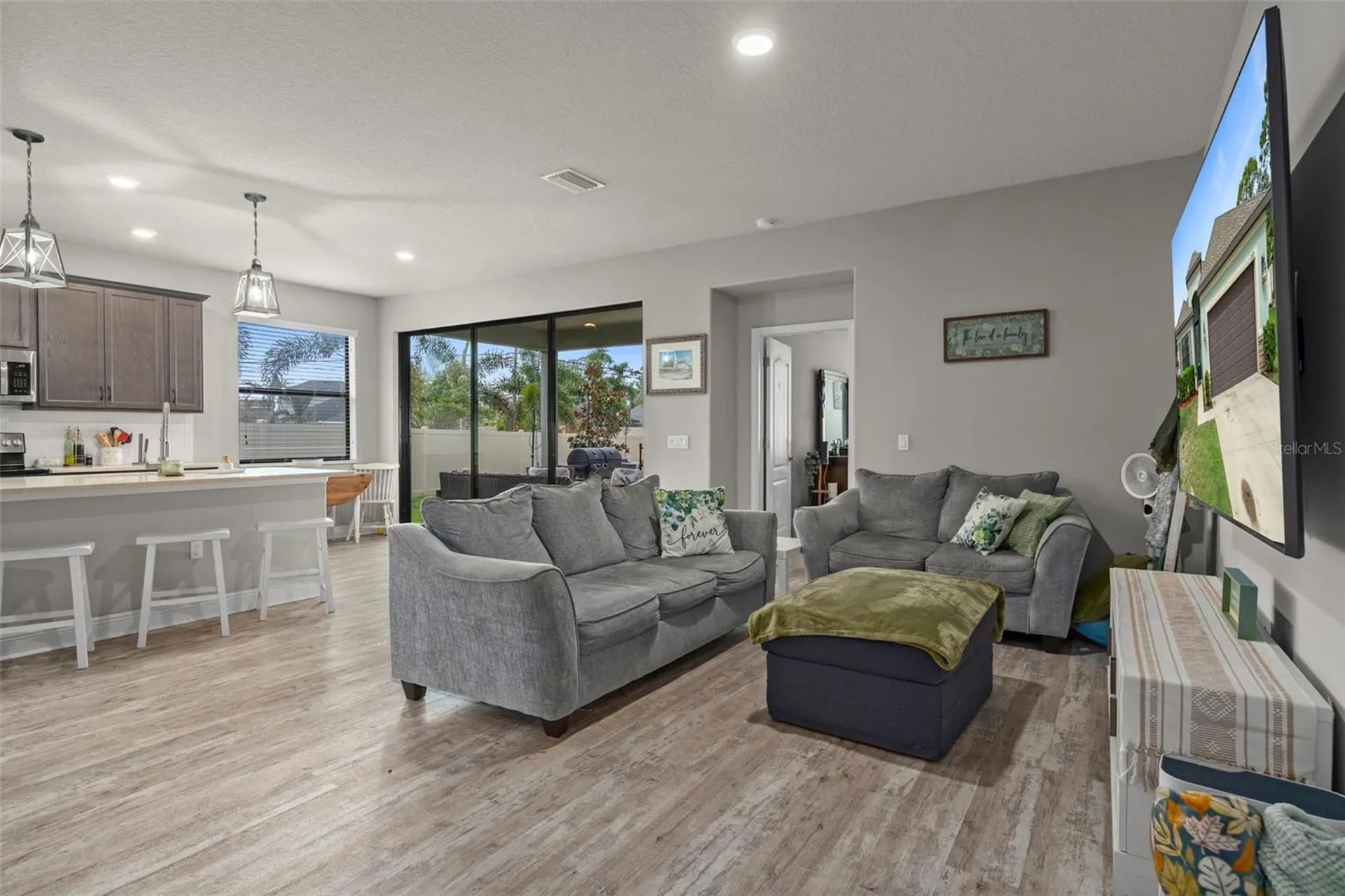 1569 N River Circle Tarpon Springs FL 34689