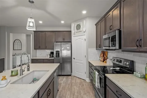 1569 N River Circle Tarpon Springs FL 34689