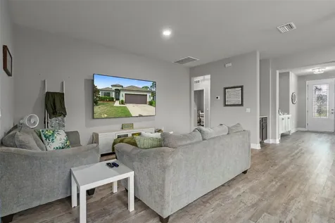 1569 N River Circle Tarpon Springs FL 34689