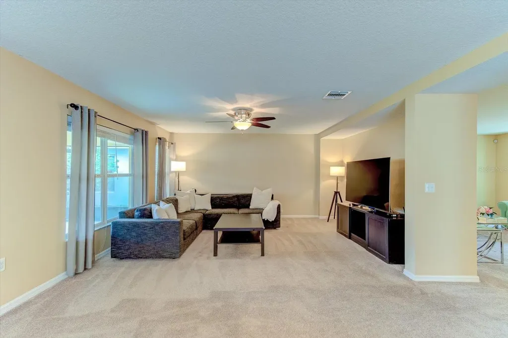 2463 Lacerta Drive Orlando FL 32828