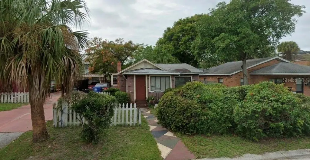 1123 29th Street S St Petersburg FL 33712