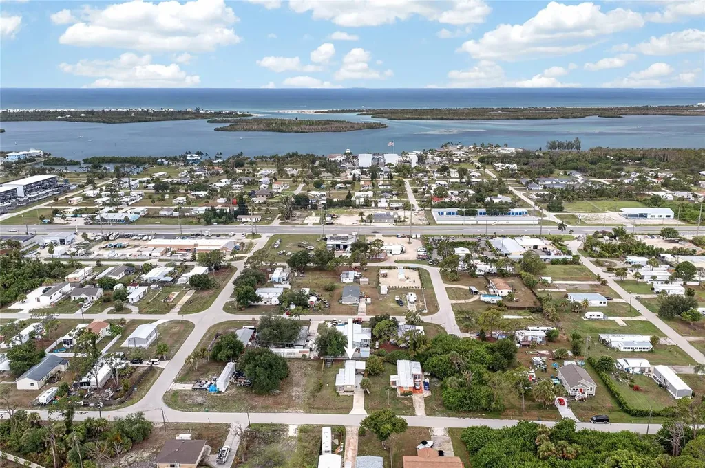 3160 10th Street Englewood FL 34224