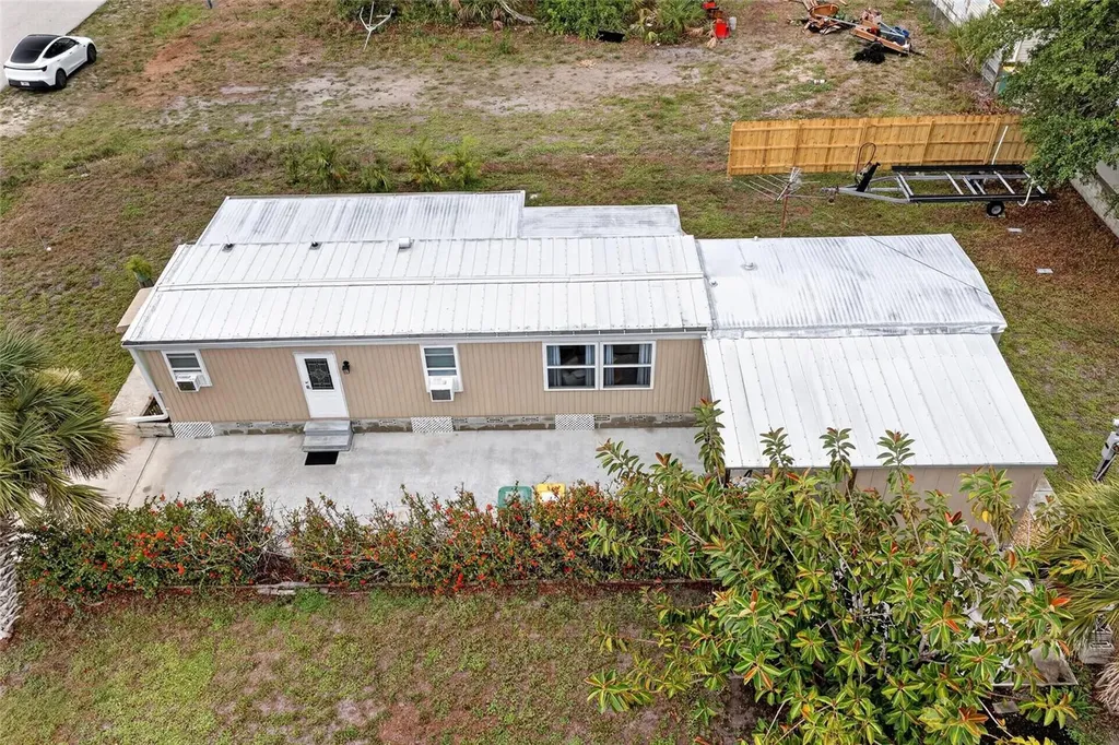 3160 10th Street Englewood FL 34224