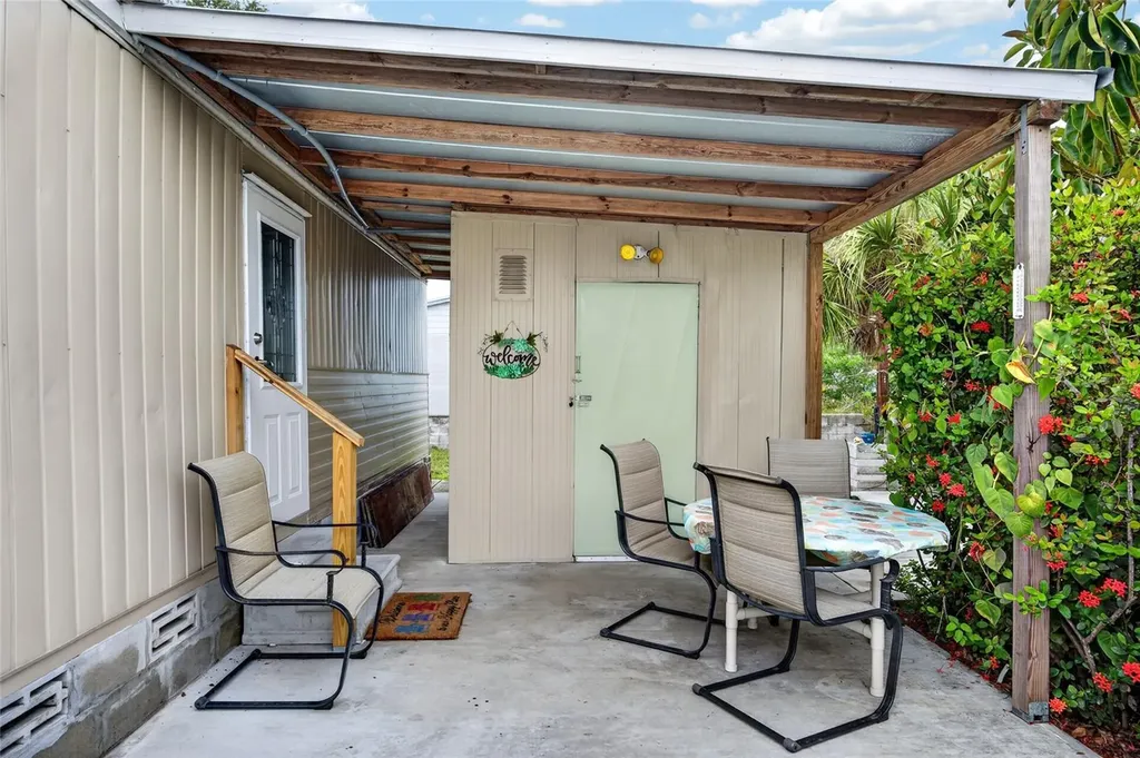 3160 10th Street Englewood FL 34224