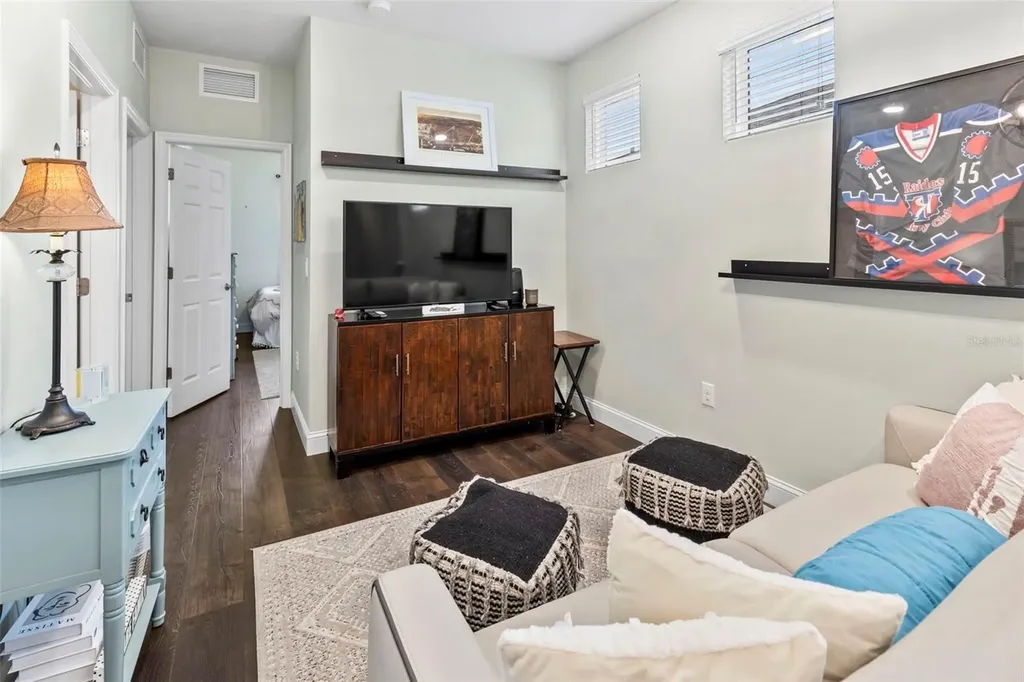 2872 Grand Kemerton Place Tampa FL 33618