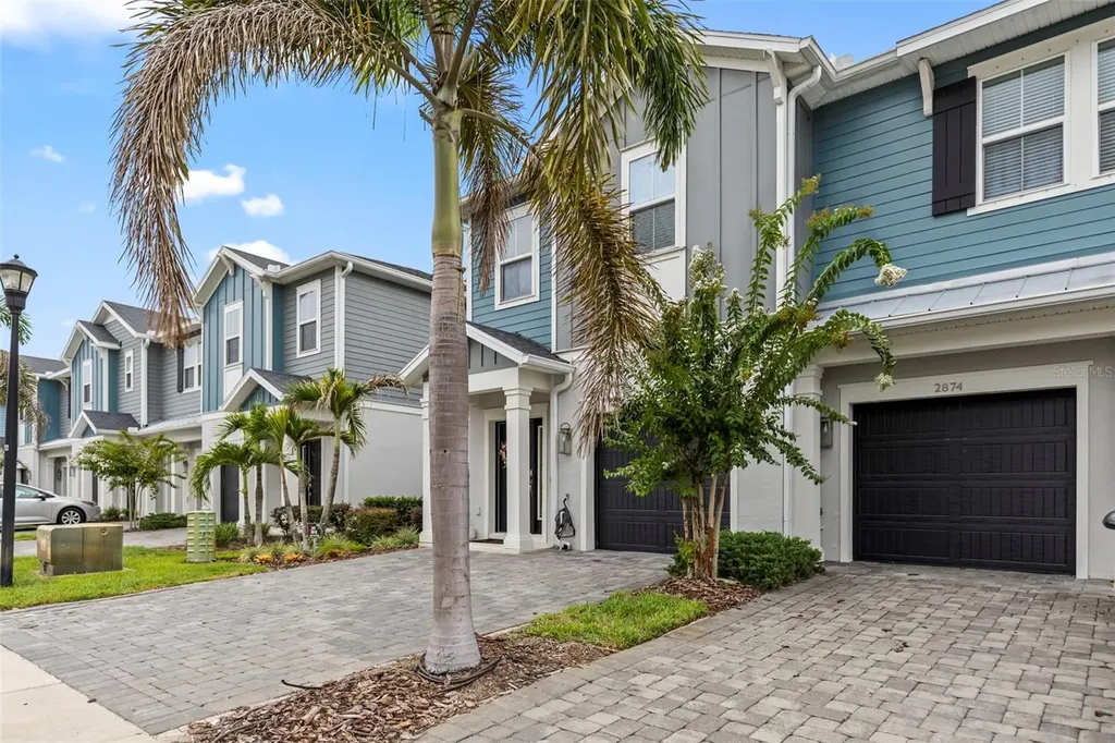 2872 Grand Kemerton Place Tampa FL 33618