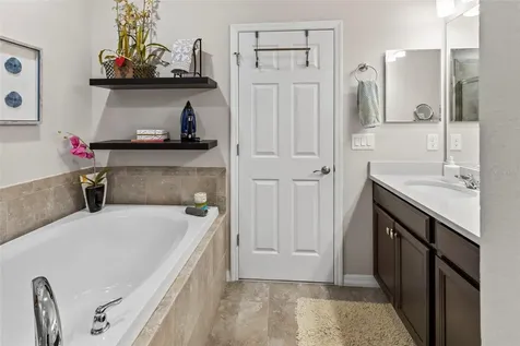 2872 Grand Kemerton Place Tampa FL 33618