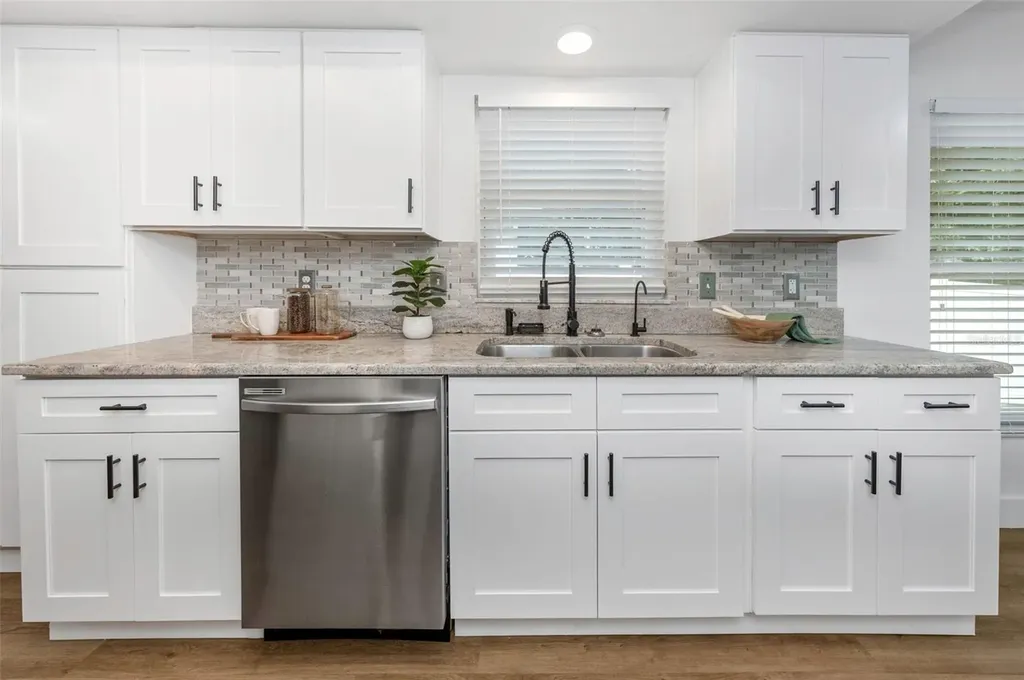 328 N Bay Hills Boulevard Safety Harbor FL 34695