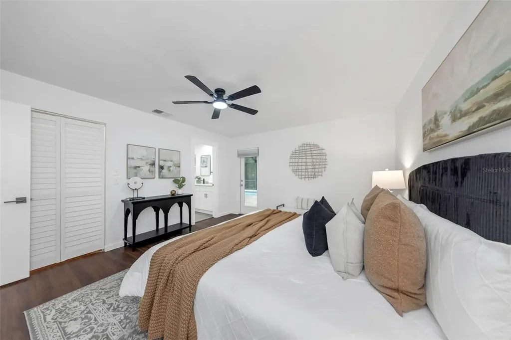 328 N Bay Hills Boulevard Safety Harbor FL 34695