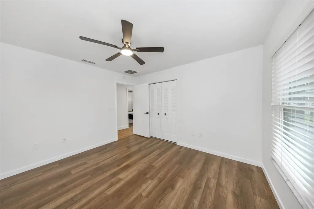 328 N Bay Hills Boulevard Safety Harbor FL 34695