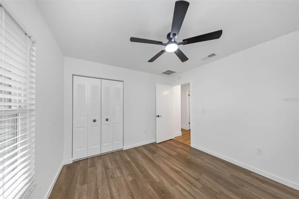 328 N Bay Hills Boulevard Safety Harbor FL 34695