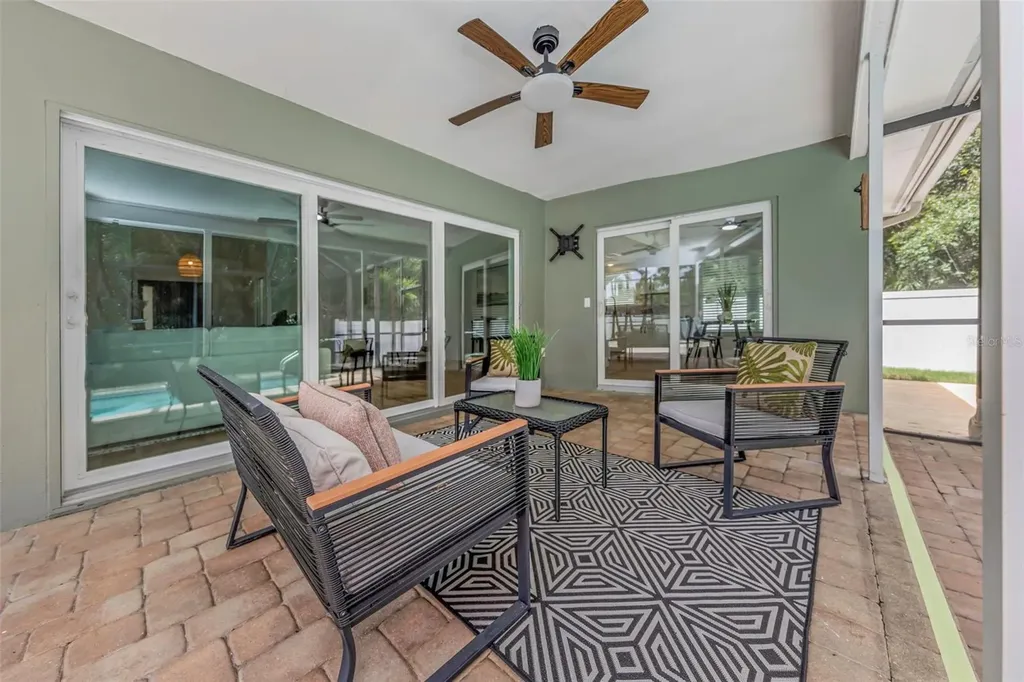 328 N Bay Hills Boulevard Safety Harbor FL 34695
