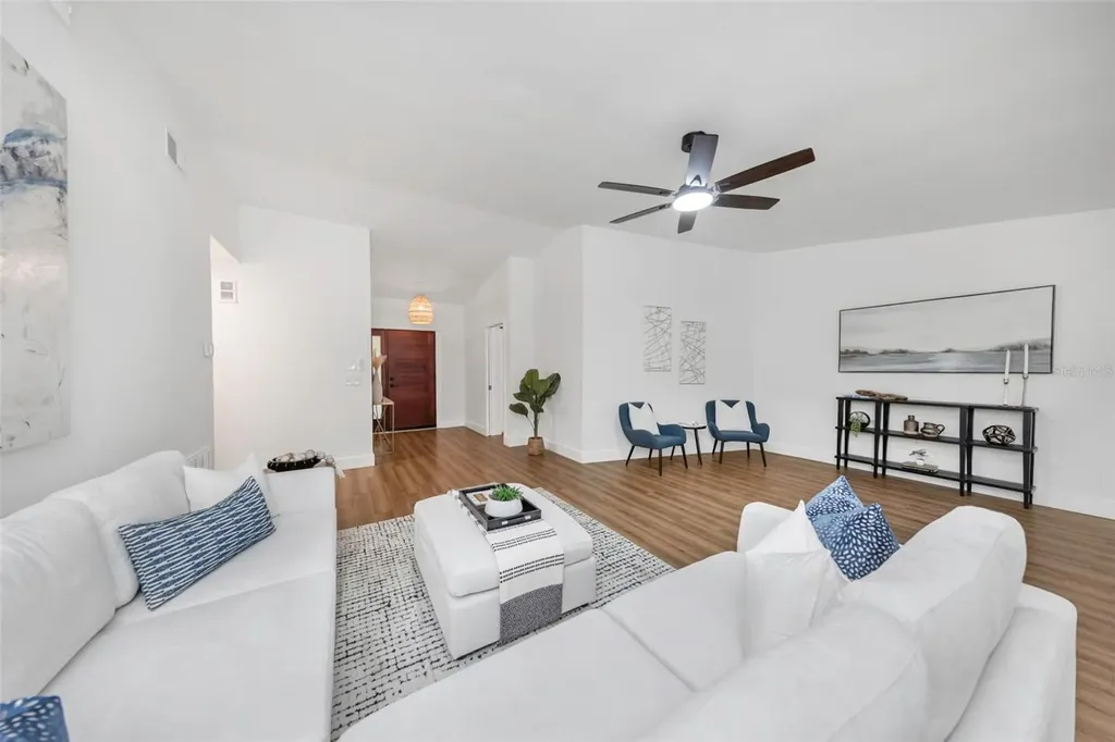 328 N Bay Hills Boulevard Safety Harbor FL 34695