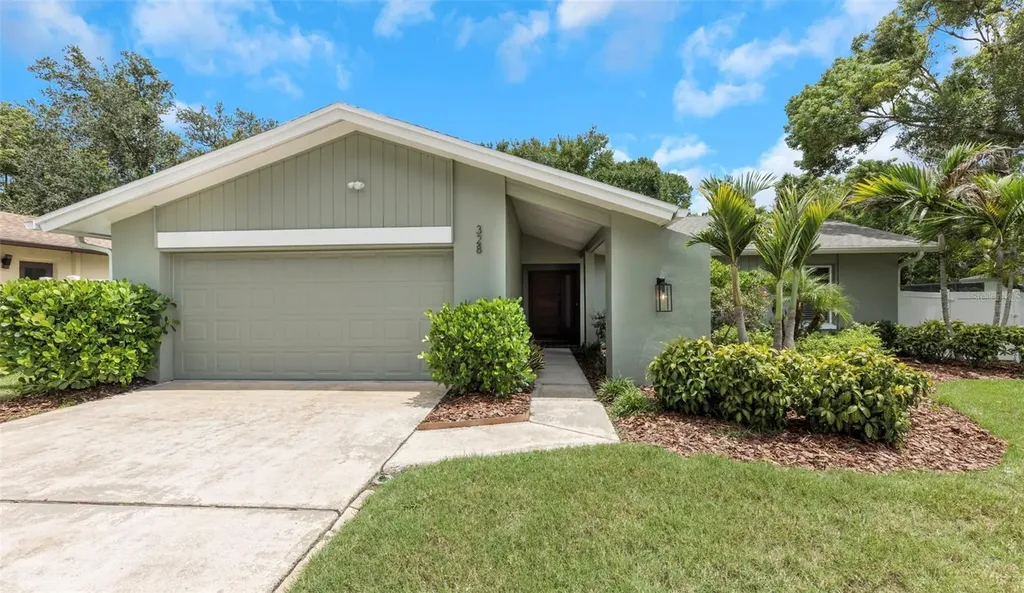 328 N Bay Hills Boulevard Safety Harbor FL 34695