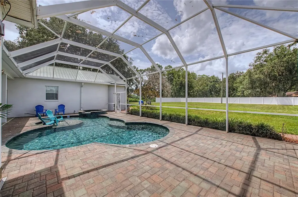 3660 Futch Loop Plant City FL 33566