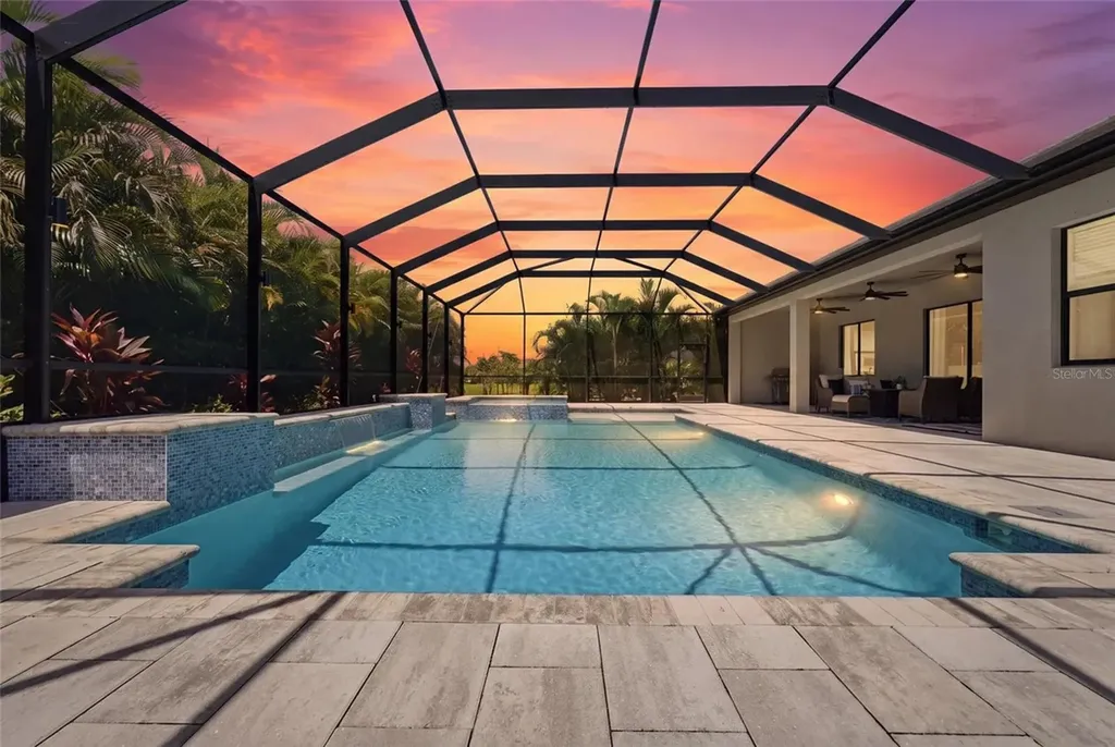 16008 Tradewind Terrace Bradenton FL 34211