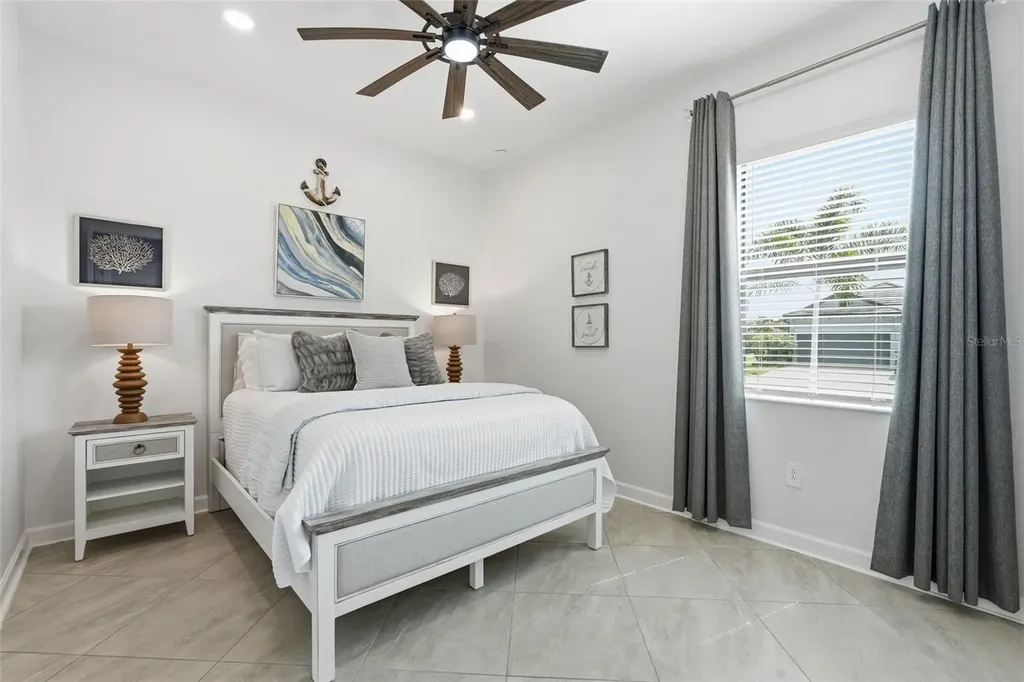 16008 Tradewind Terrace Bradenton FL 34211