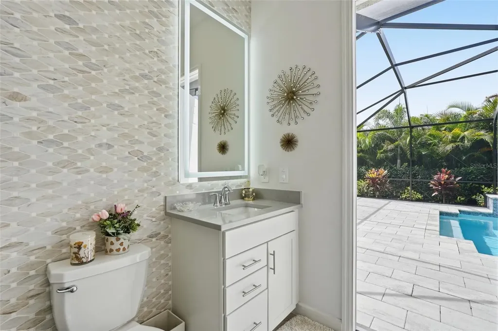 16008 Tradewind Terrace Bradenton FL 34211