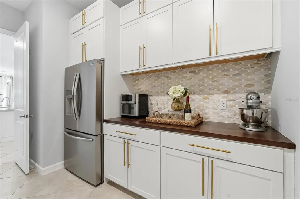 16008 Tradewind Terrace Bradenton FL 34211