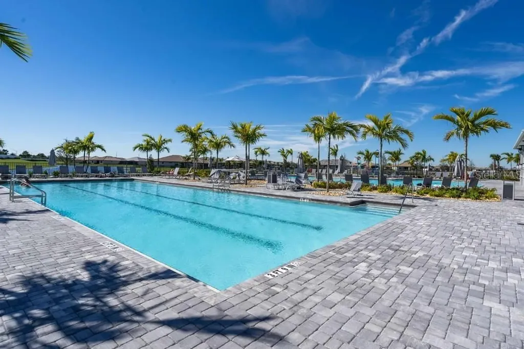 16008 Tradewind Terrace Bradenton FL 34211