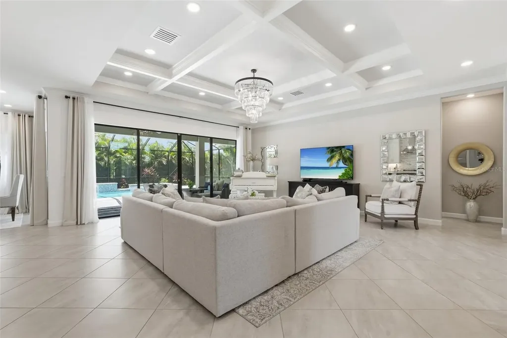 16008 Tradewind Terrace Bradenton FL 34211
