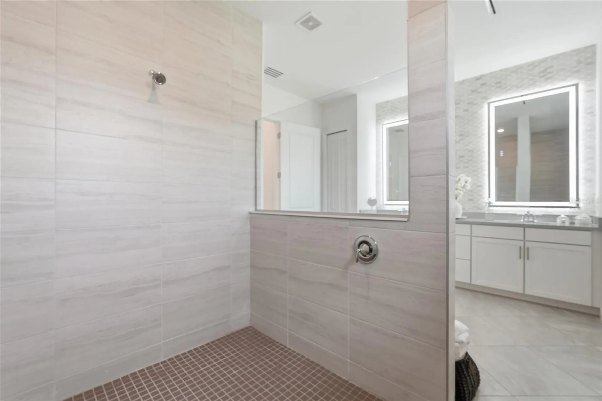 16008 Tradewind Terrace Bradenton FL 34211