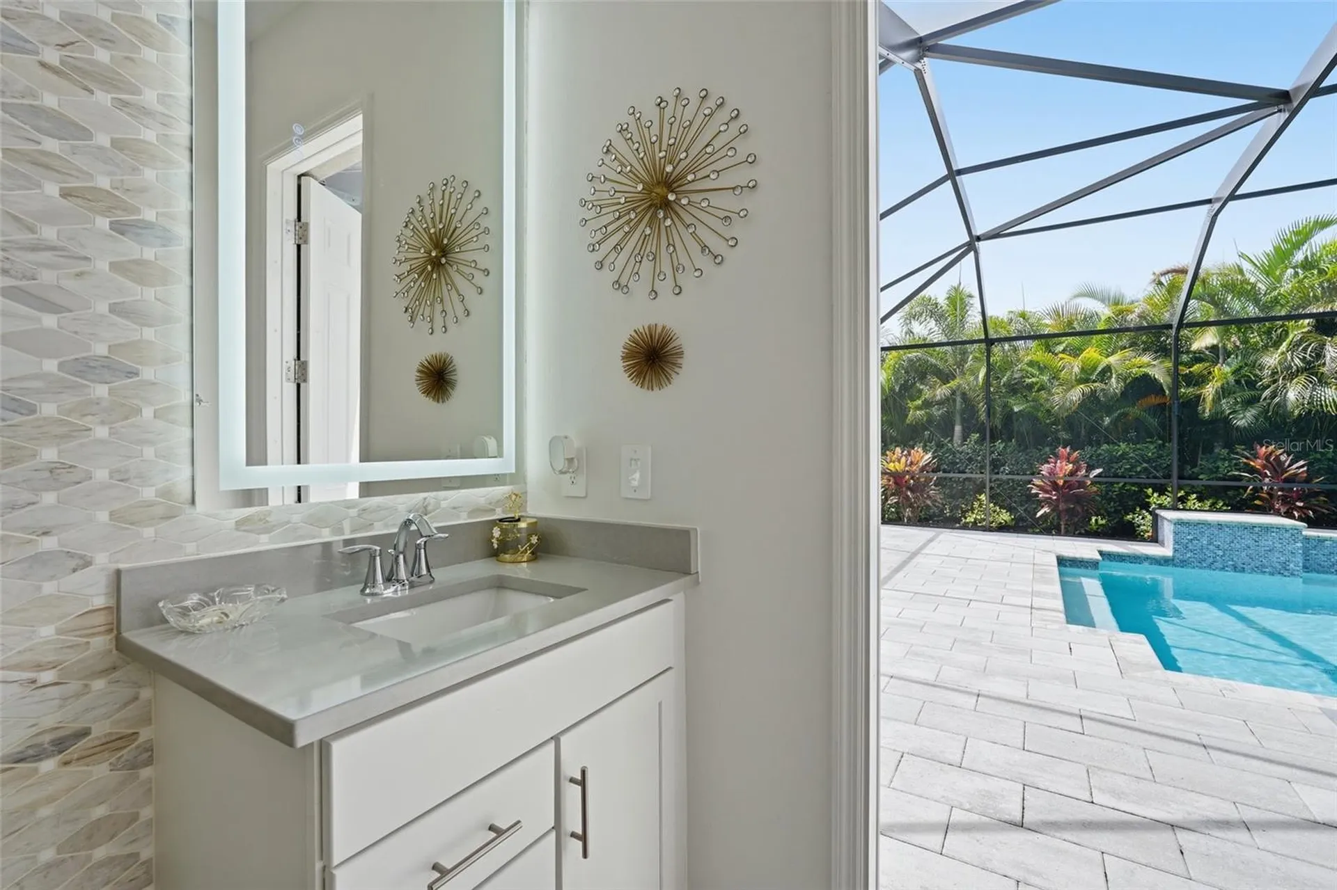 16008 Tradewind Terrace Bradenton FL 34211