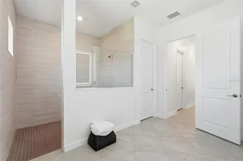 16008 Tradewind Terrace Bradenton FL 34211
