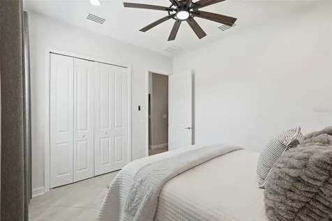 16008 Tradewind Terrace Bradenton FL 34211