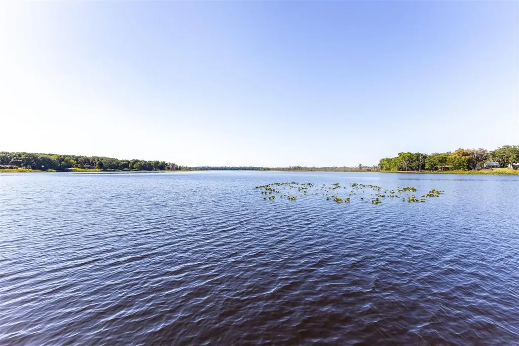 120 Little Orange Lake Drive Hawthorne FL 32640