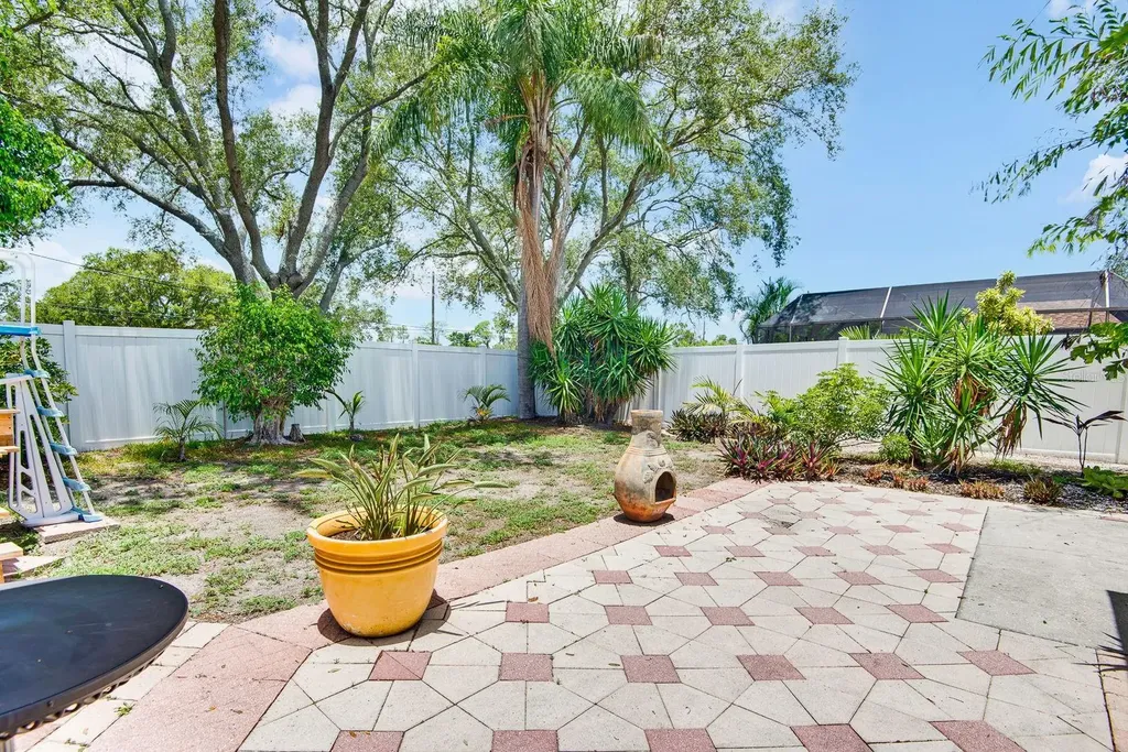 5610 33rd Lane E Bradenton FL 34203