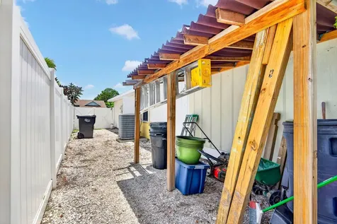 5610 33rd Lane E Bradenton FL 34203