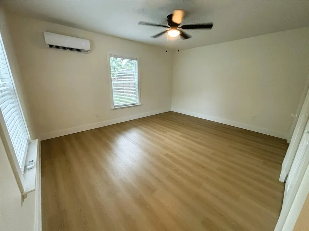 220 W North Street Tampa FL 33604