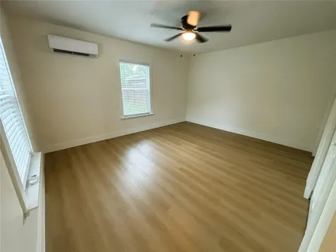 220 W North Street Tampa FL 33604