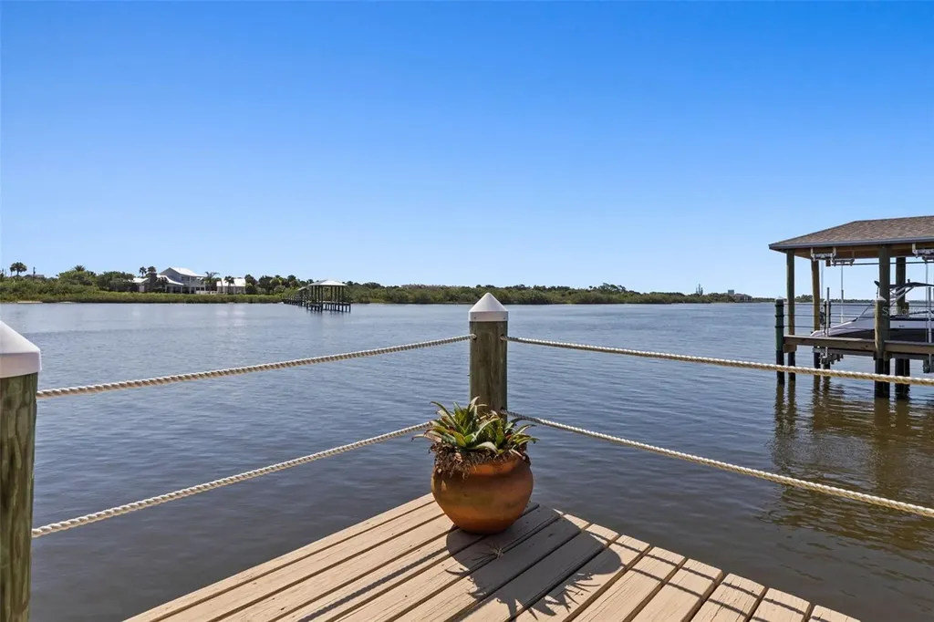 127 S Riverwalk Drive Palm Coast FL 32137