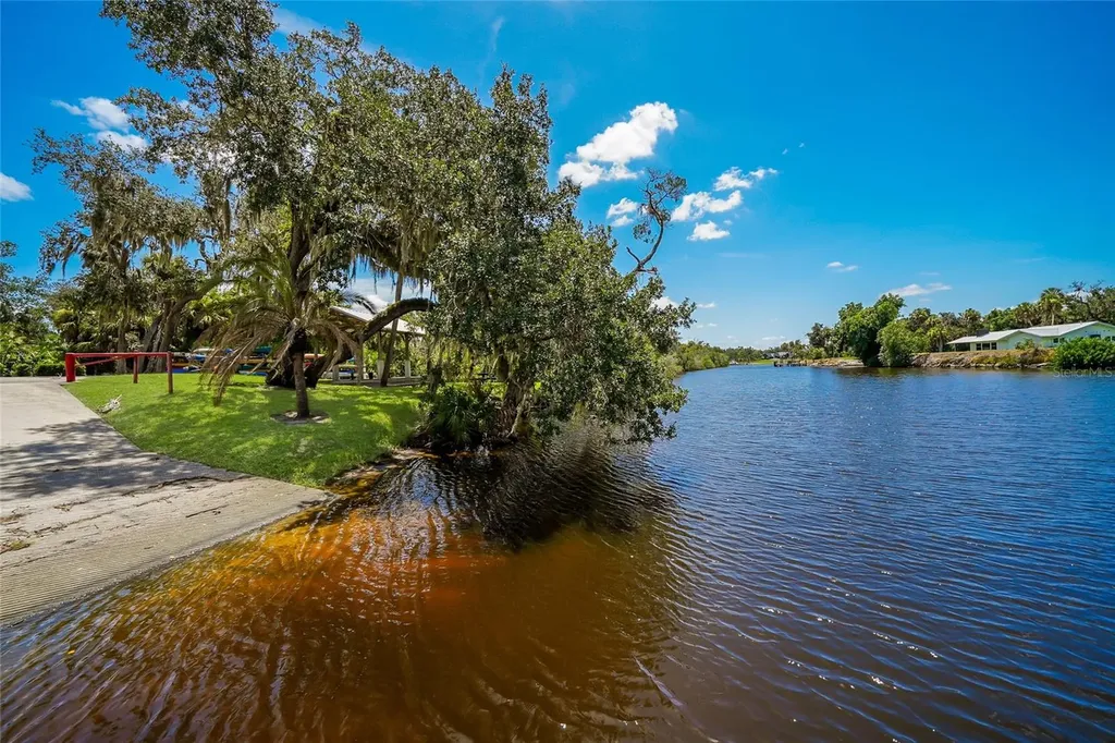3673 142nd Ter E Parrish FL 34219
