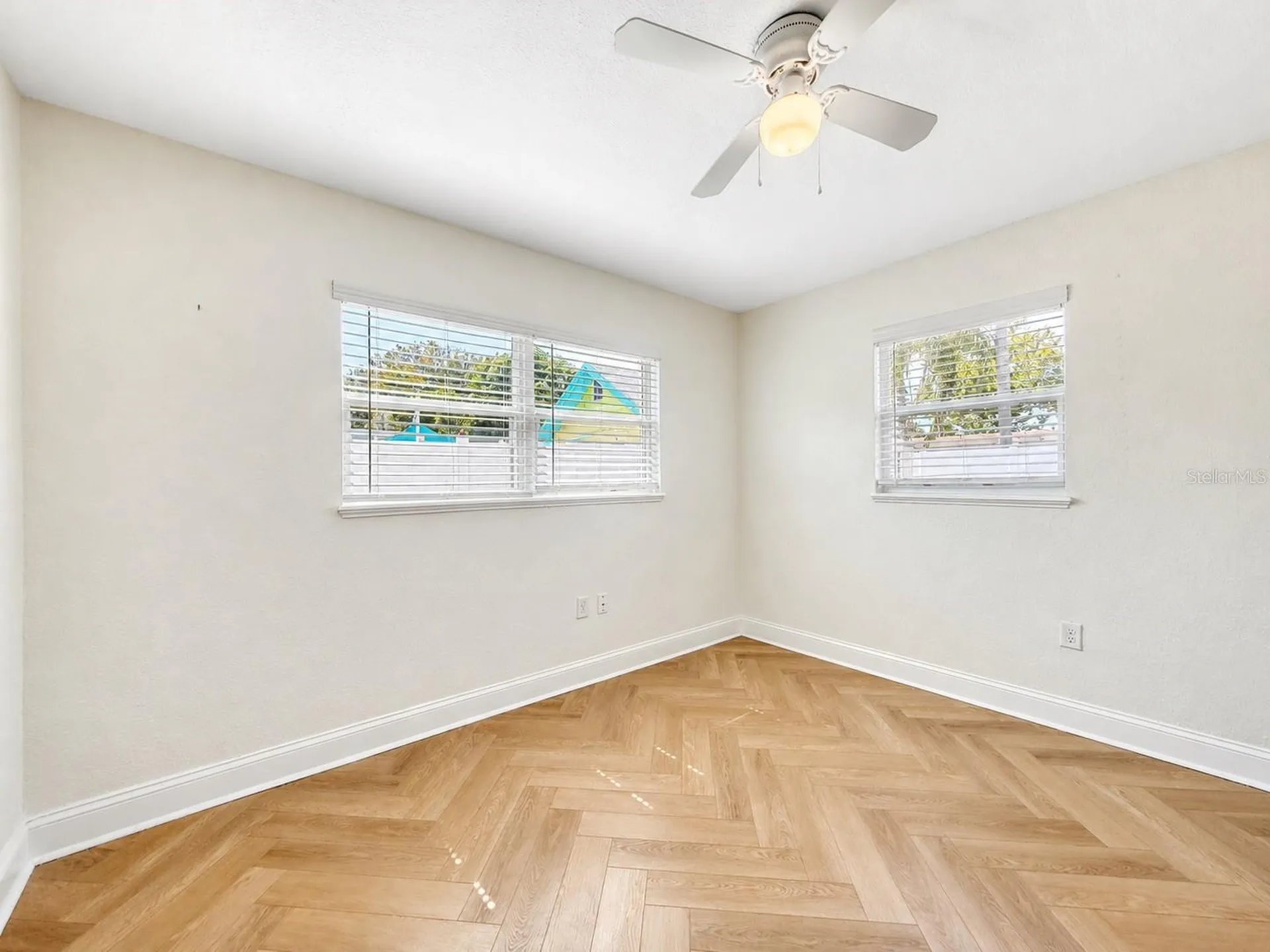 4305 W Bay Avenue Tampa FL 33616