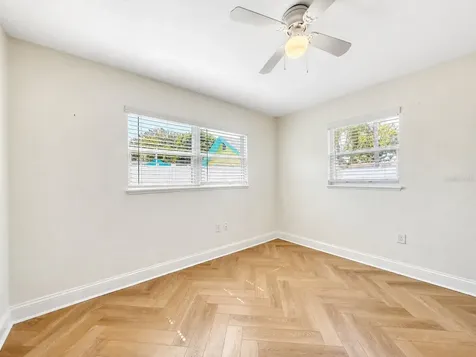 4305 W Bay Avenue Tampa FL 33616