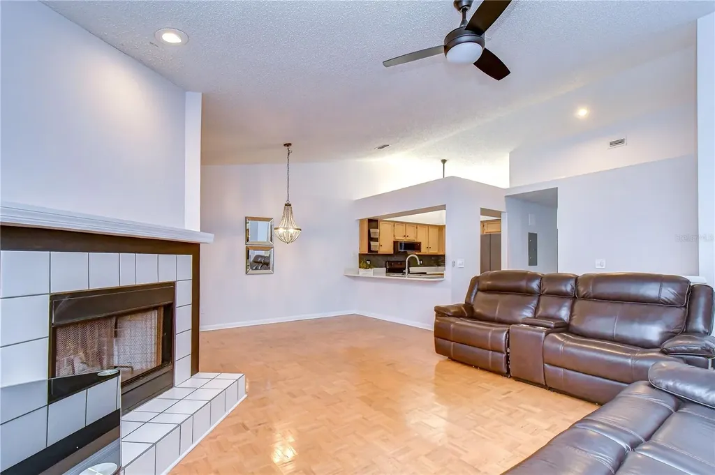 2749 Countryside Boulevard Clearwater FL 33761