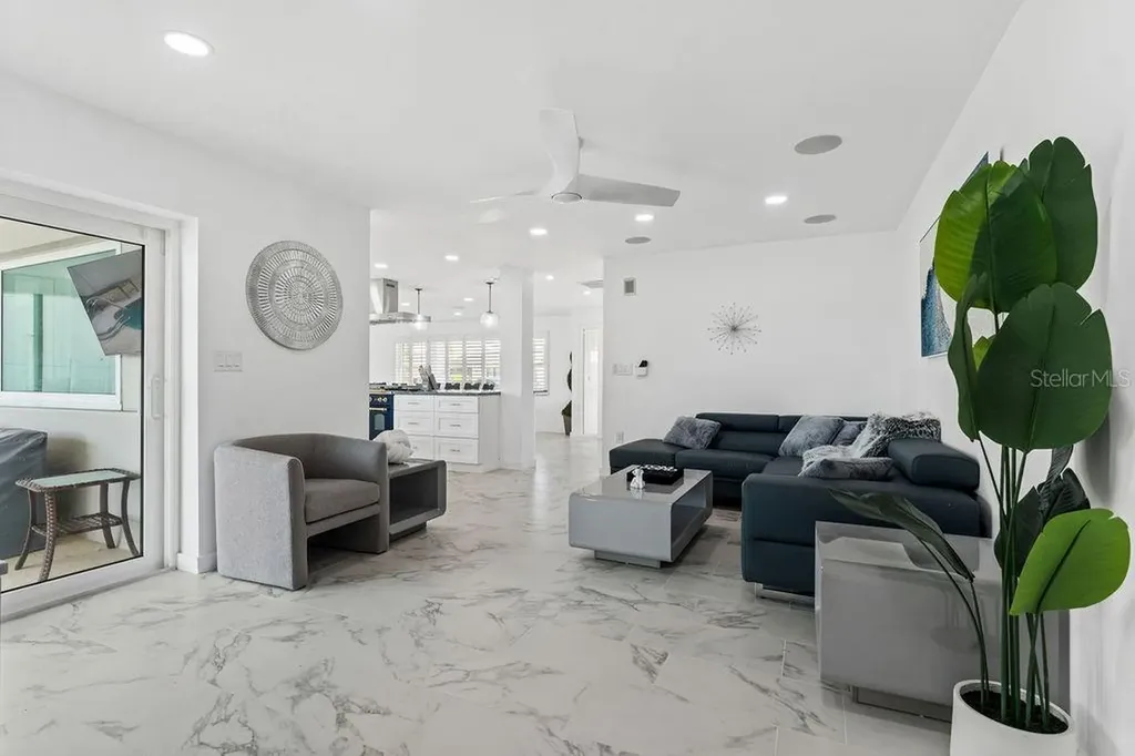 340 Palm Island NE Clearwater Beach FL 33767