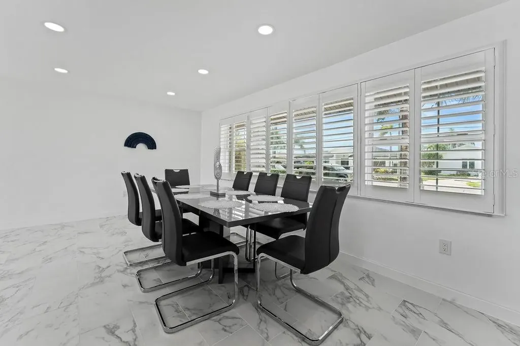 340 Palm Island NE Clearwater Beach FL 33767